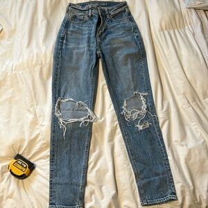 American Eagle Mom Jean